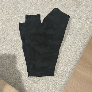 Wunder Train High-Rise Tight 25"